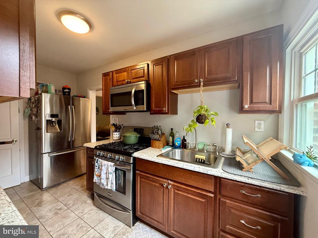 1402 STAPLER PLACE