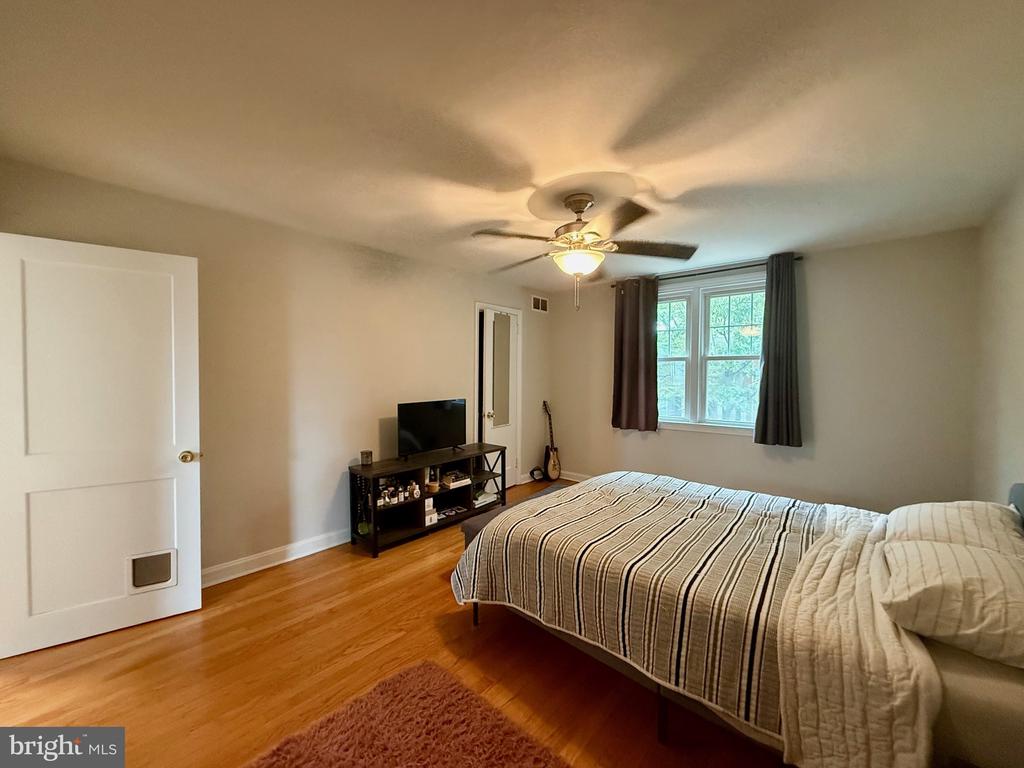 1402 STAPLER PLACE