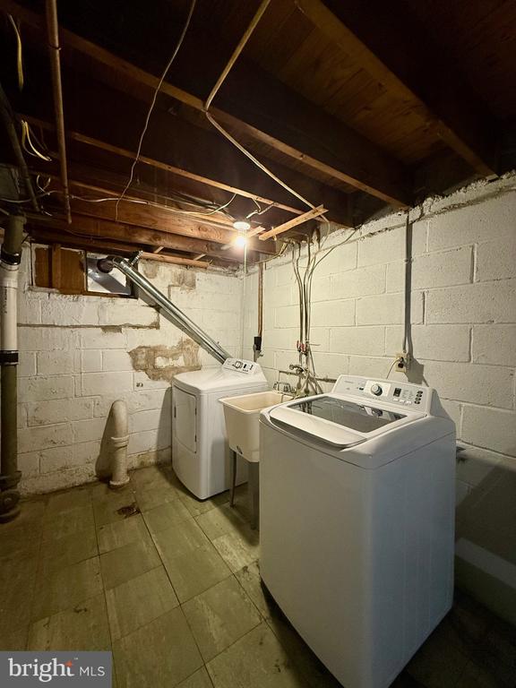 1402 STAPLER PLACE