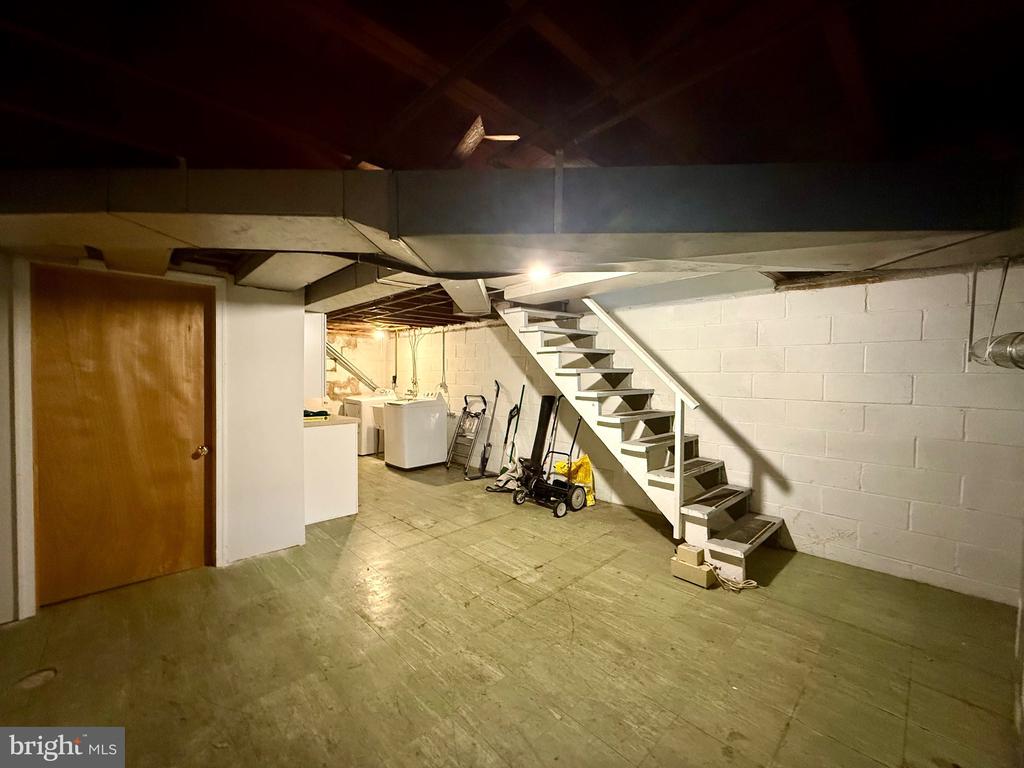 1402 STAPLER PLACE