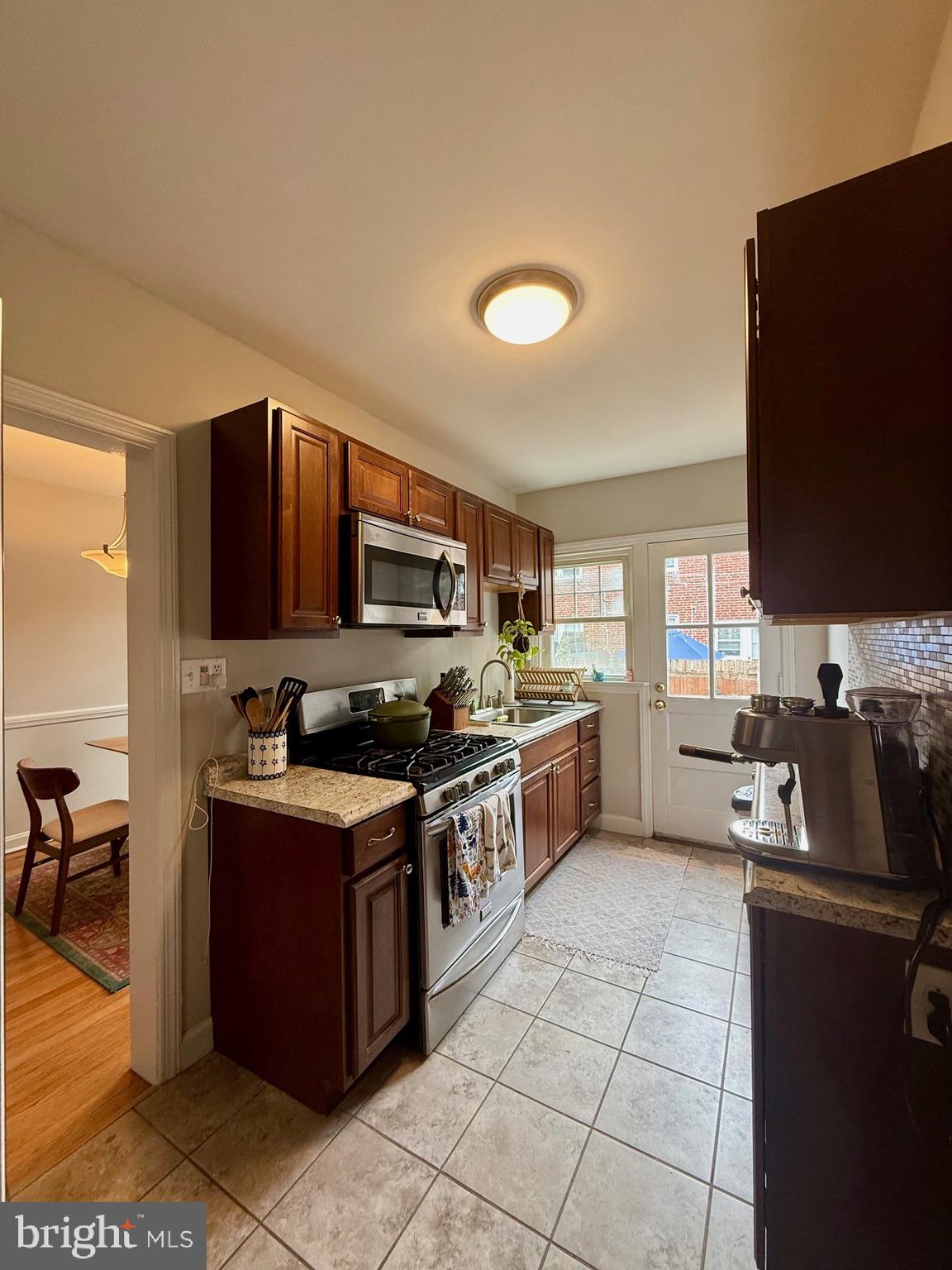 1402 STAPLER PLACE