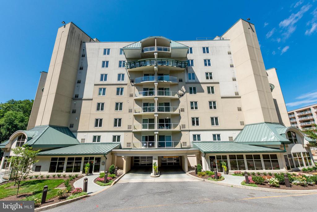 1702 N PARK DRIVE Unit: 25