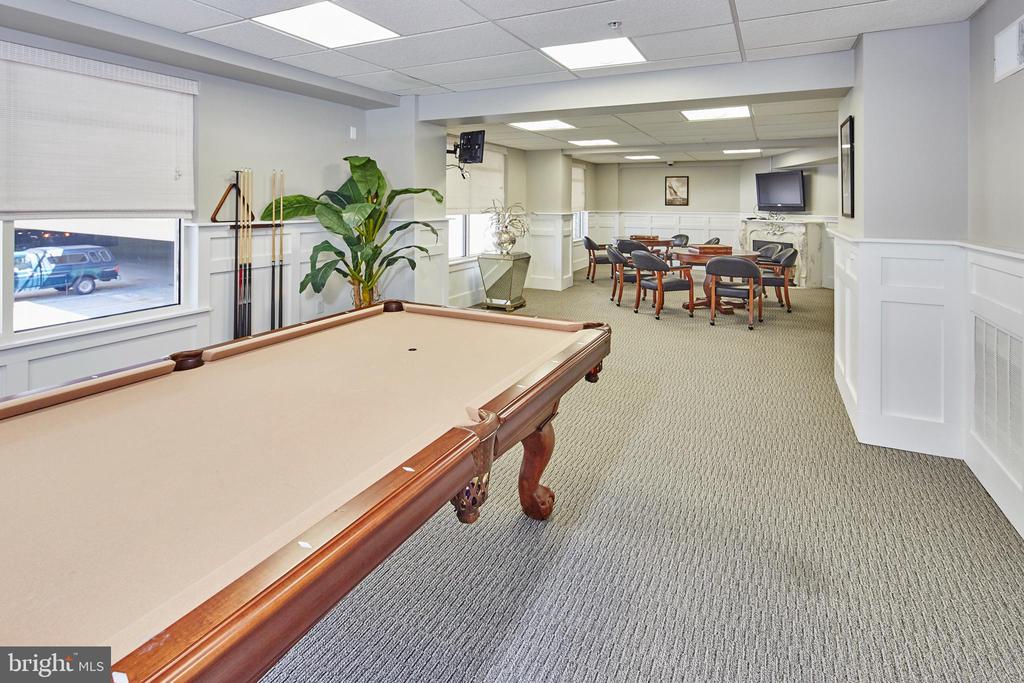 1702 N PARK DRIVE Unit: 25