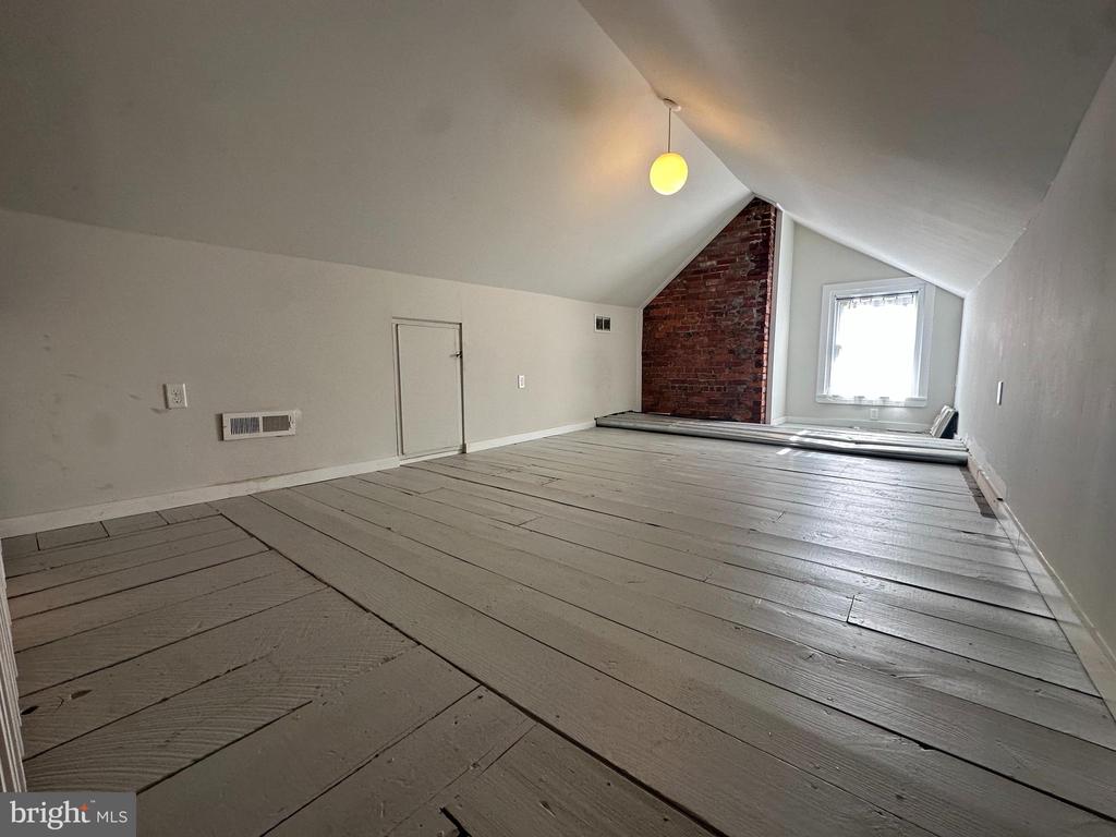 816 W 22ND STREET