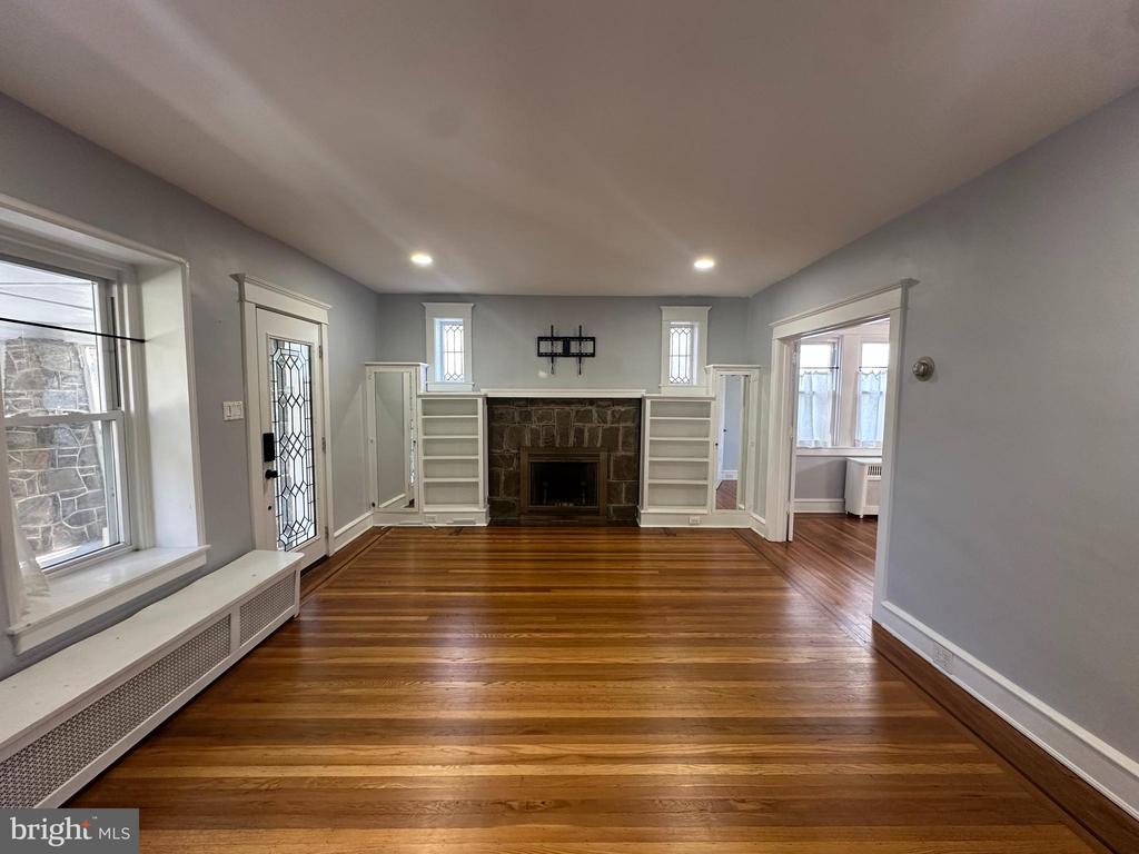 816 W 22ND STREET