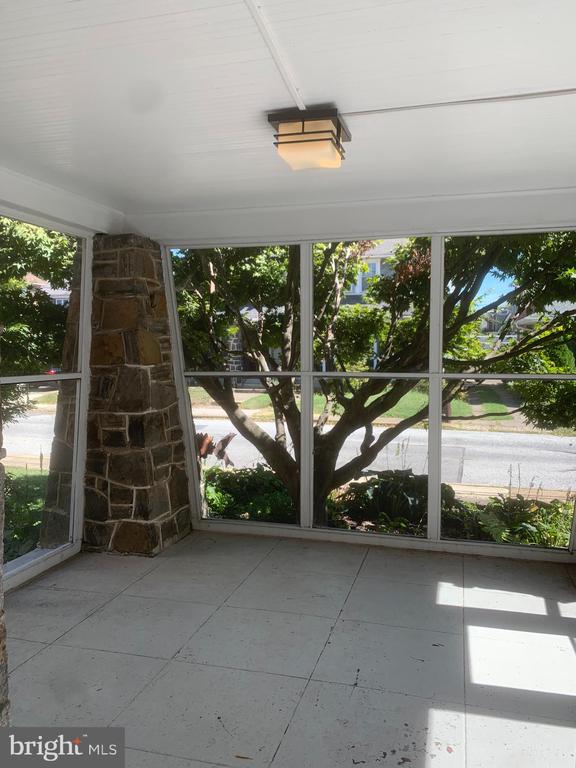 816 W 22ND STREET