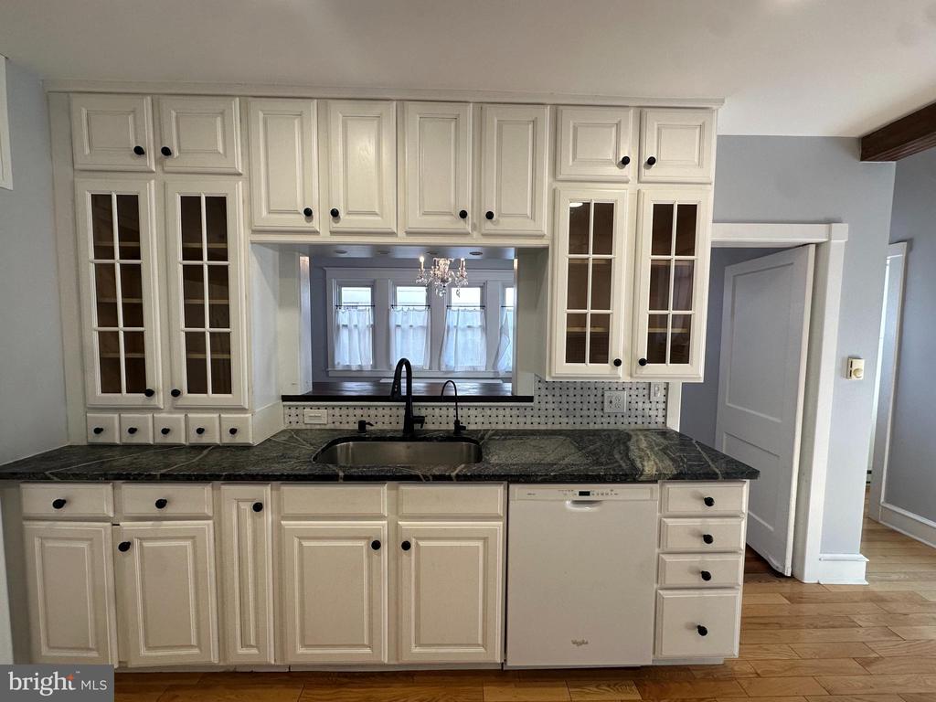 816 W 22ND STREET