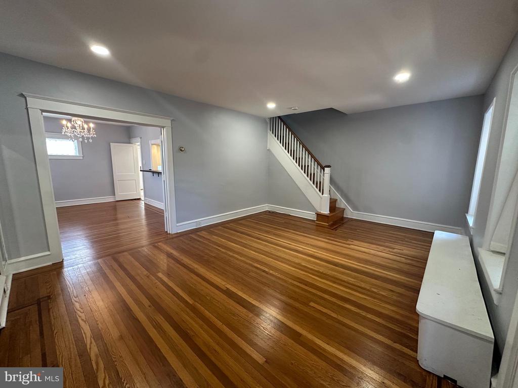 816 W 22ND STREET