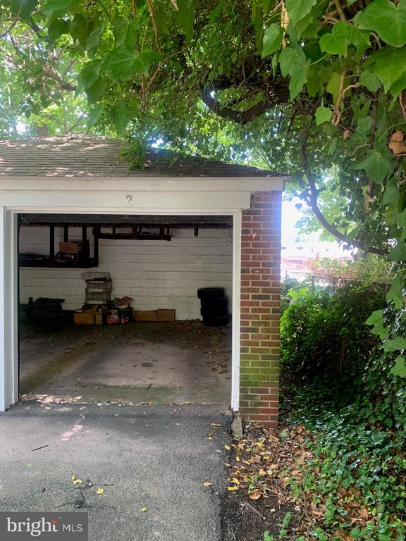 2305 W 12TH STREET 2