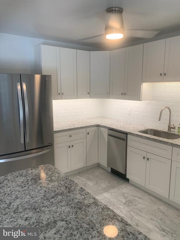 2305 W 12TH STREET 2