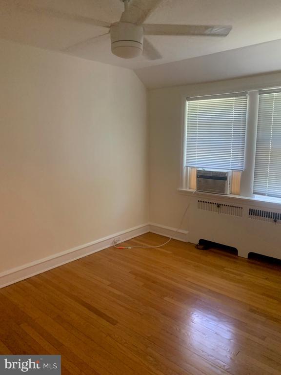 2305 W 12TH STREET 2