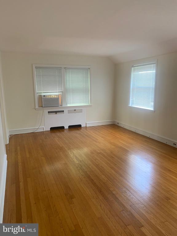 2305 W 12TH STREET 2