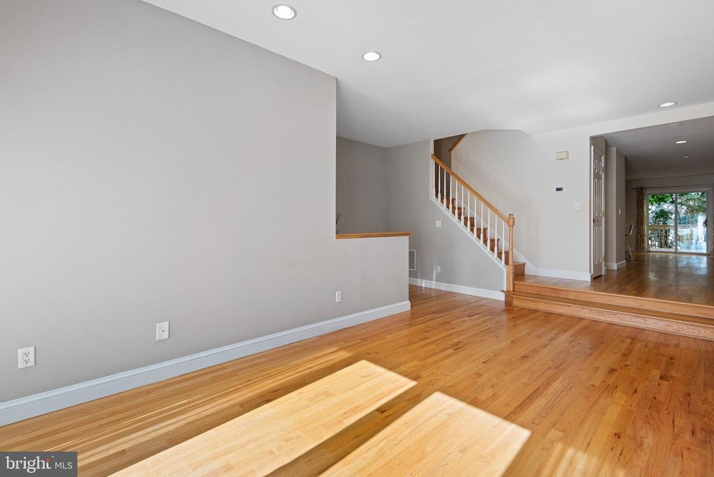 1411 N FRANKLIN STREET
