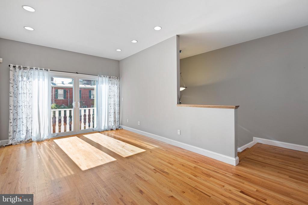 1411 N FRANKLIN STREET