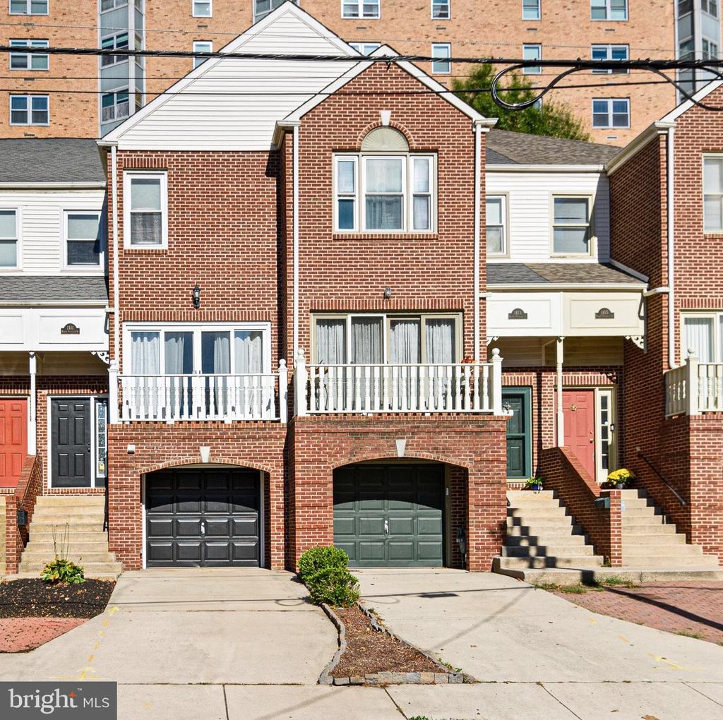 1411 N FRANKLIN STREET
