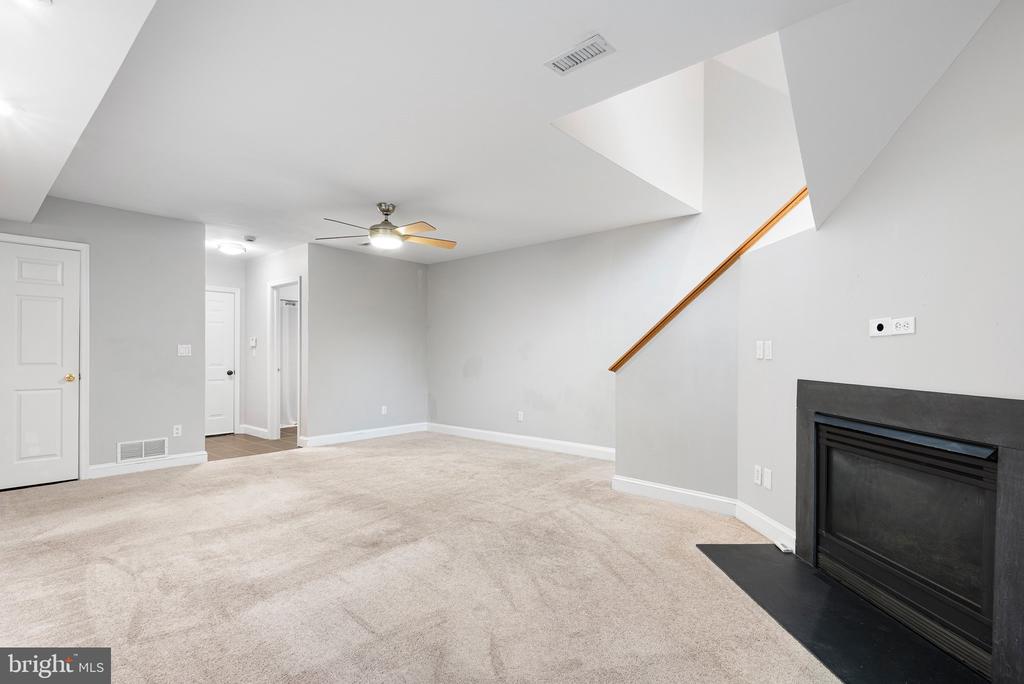 1411 N FRANKLIN STREET