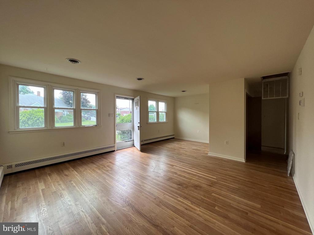 205 DUMONT ROAD