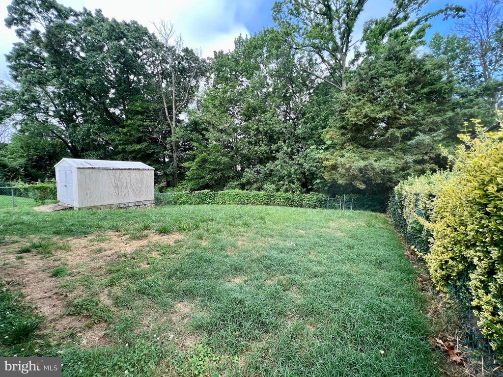 205 DUMONT ROAD
