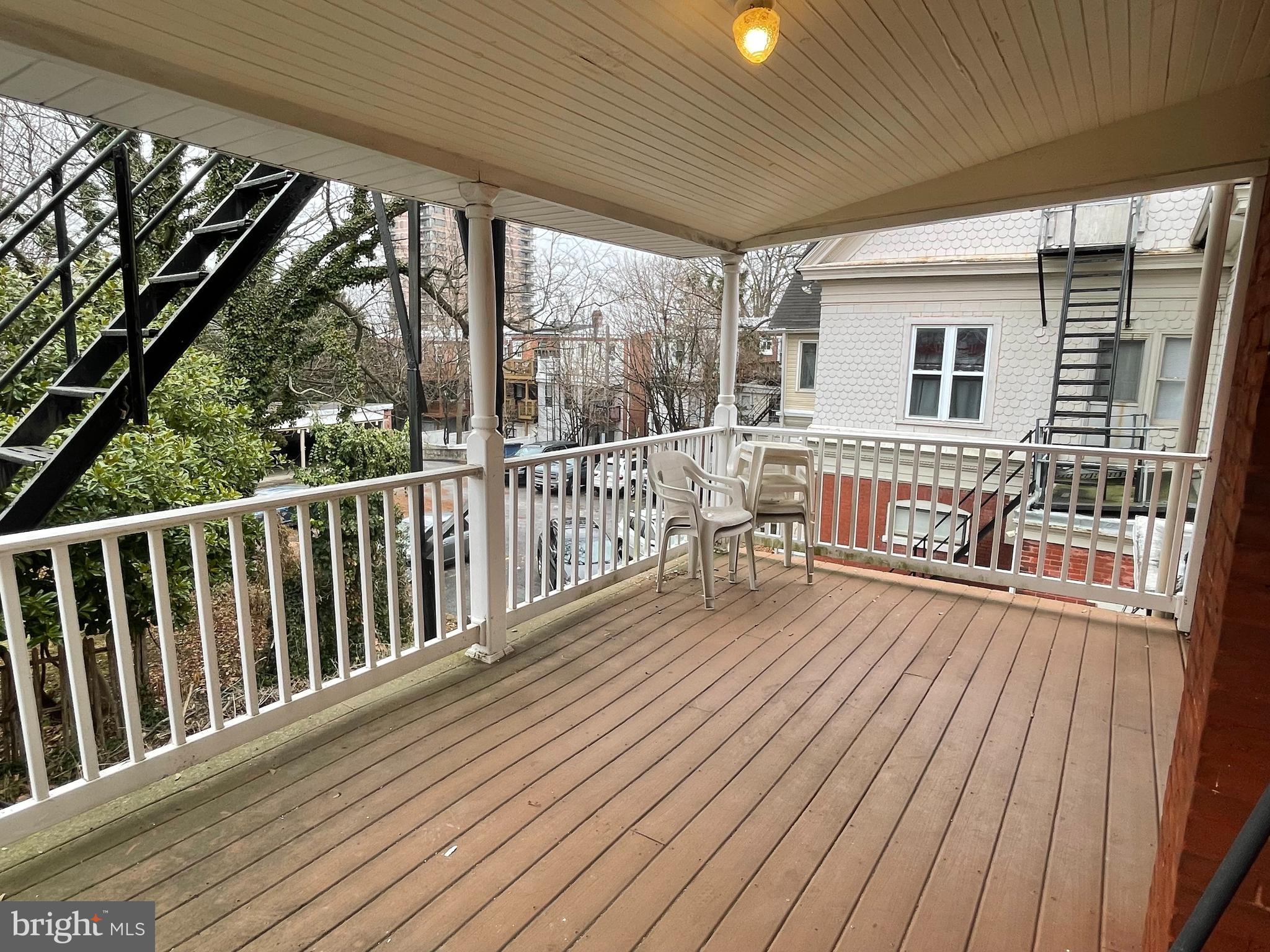 1209 GILPIN AVENUE 3