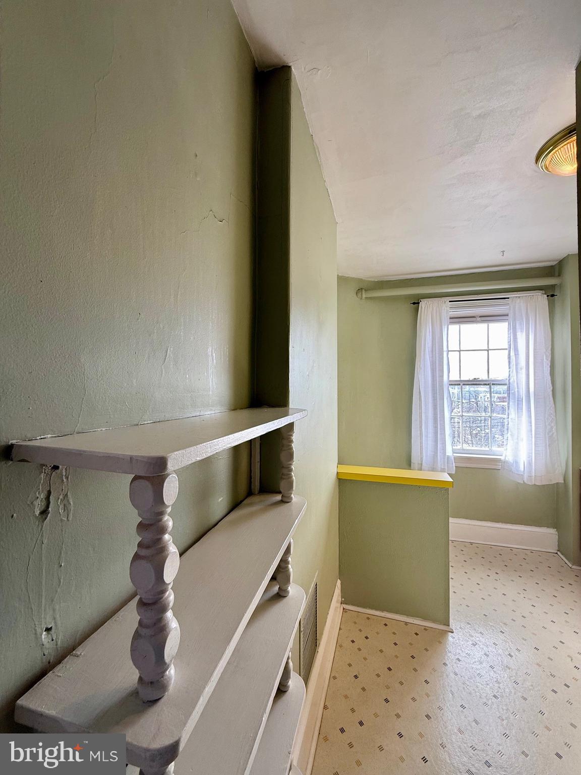 1725 GILPIN AVENUE 3