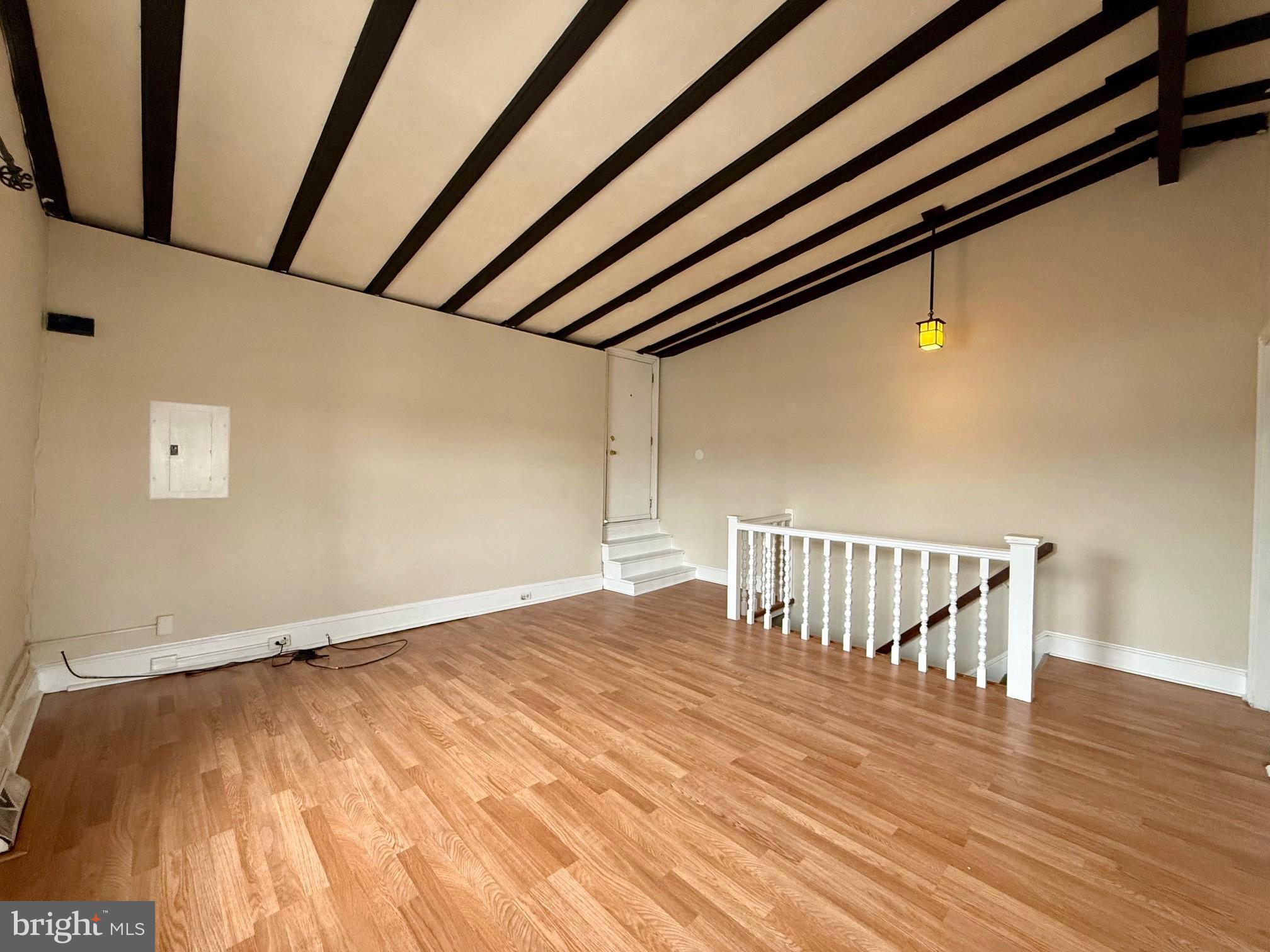 1725 GILPIN AVENUE 3