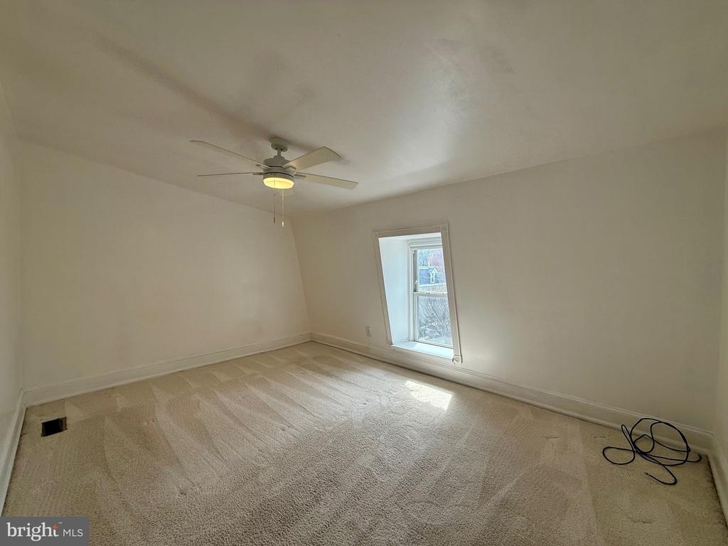 2623 W 18TH STREET