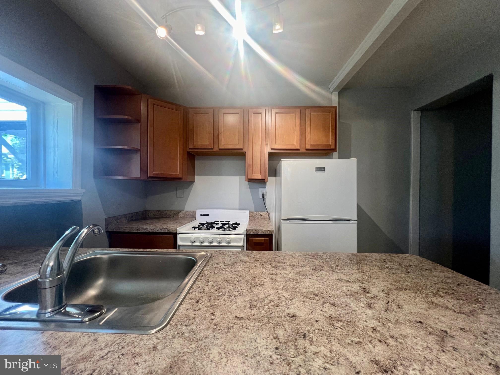 1509 N FRANKLIN STREET 2