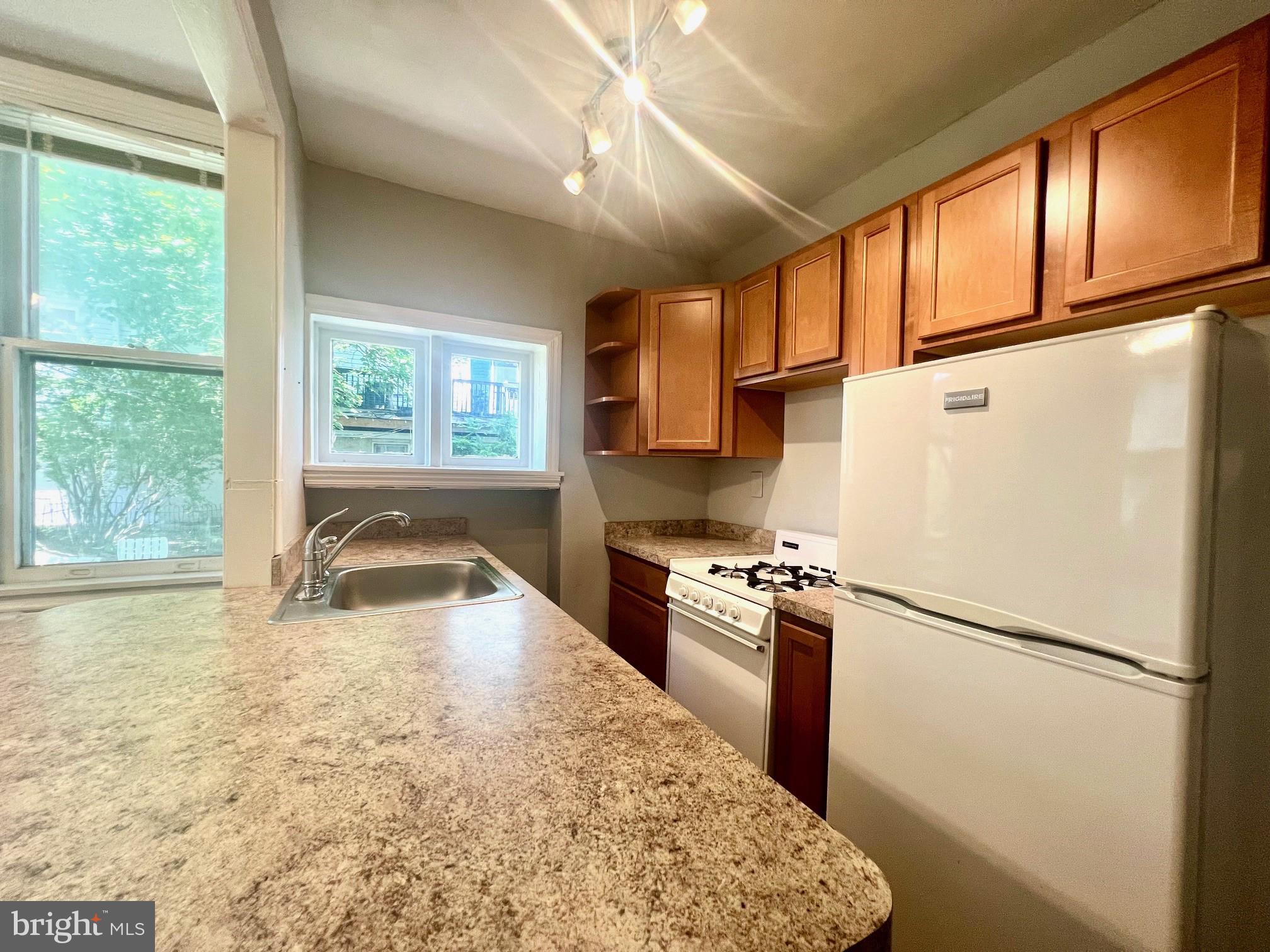 1509 N FRANKLIN STREET 2