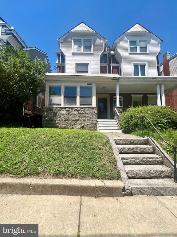1509 N FRANKLIN STREET 2