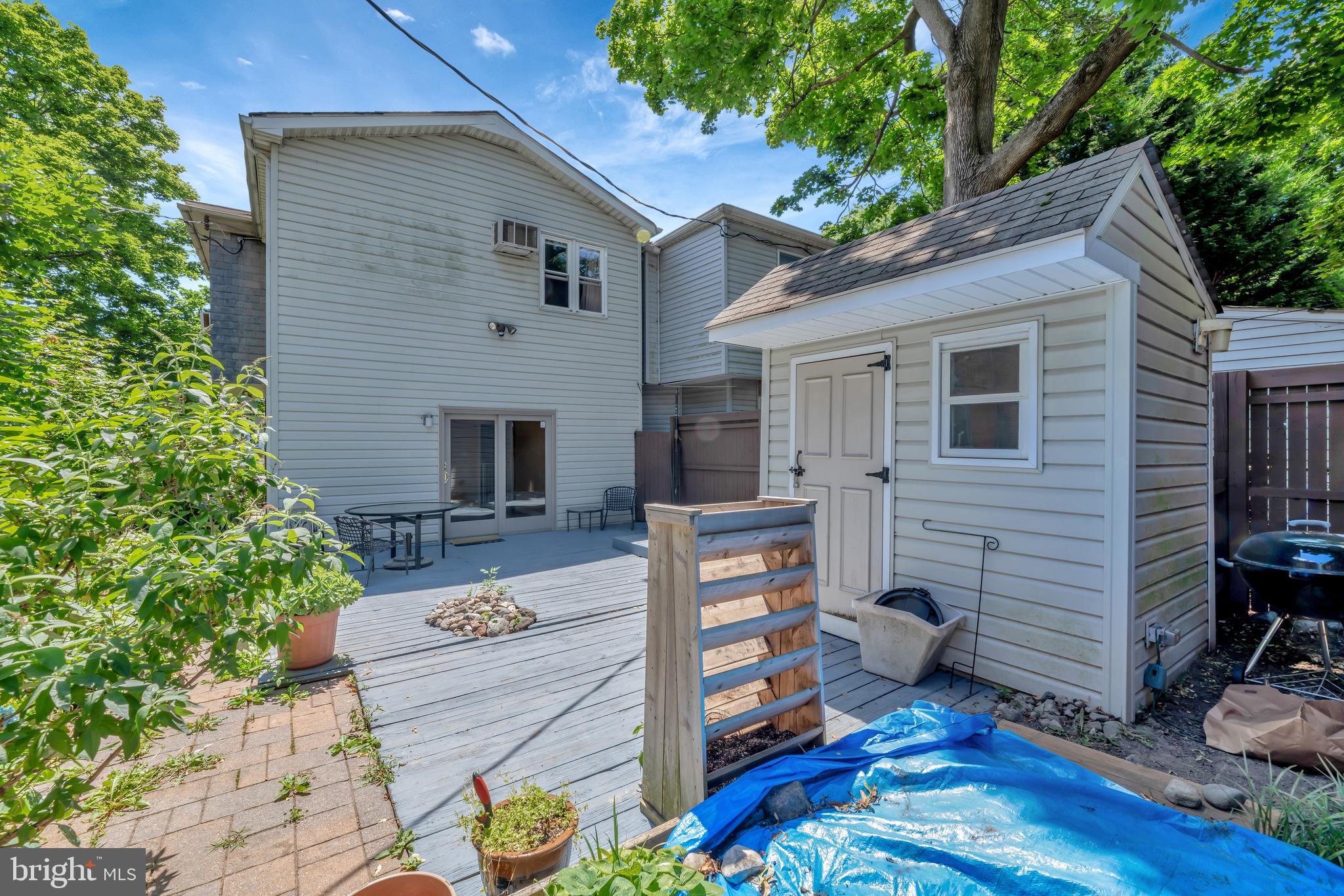 817 N HARRISON STREET