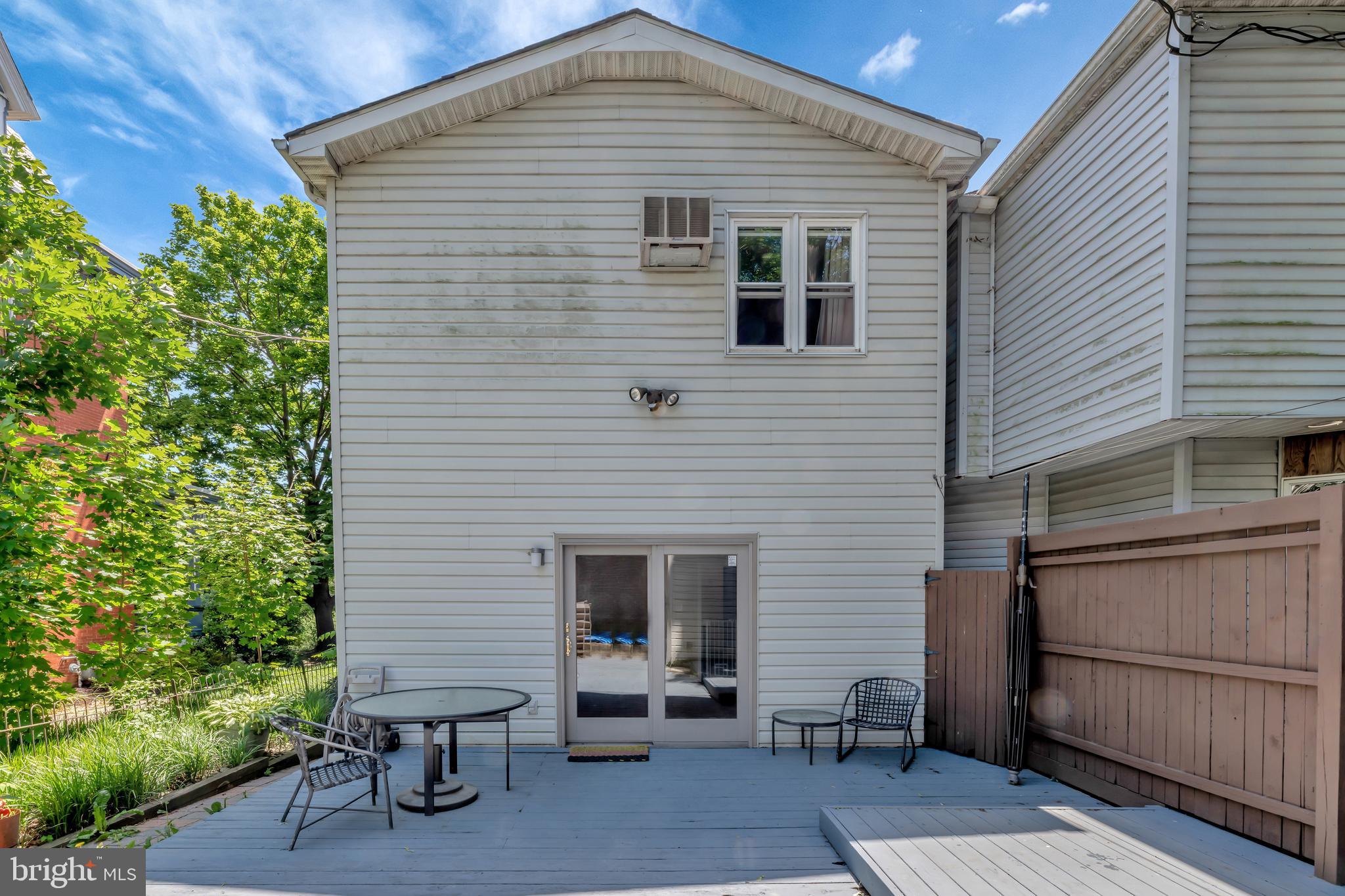 817 N HARRISON STREET