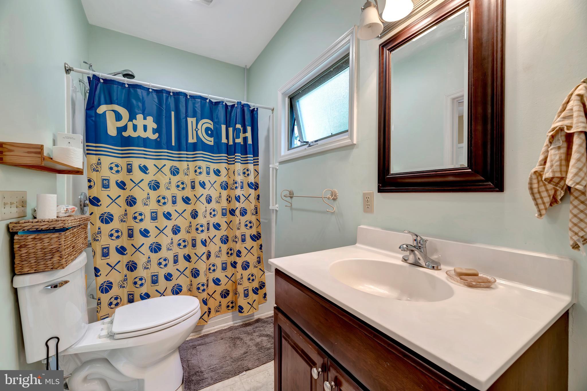 817 N HARRISON STREET