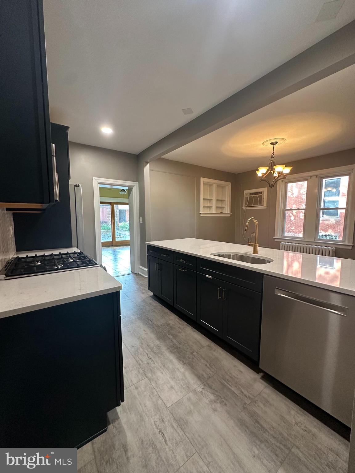 817 N HARRISON STREET