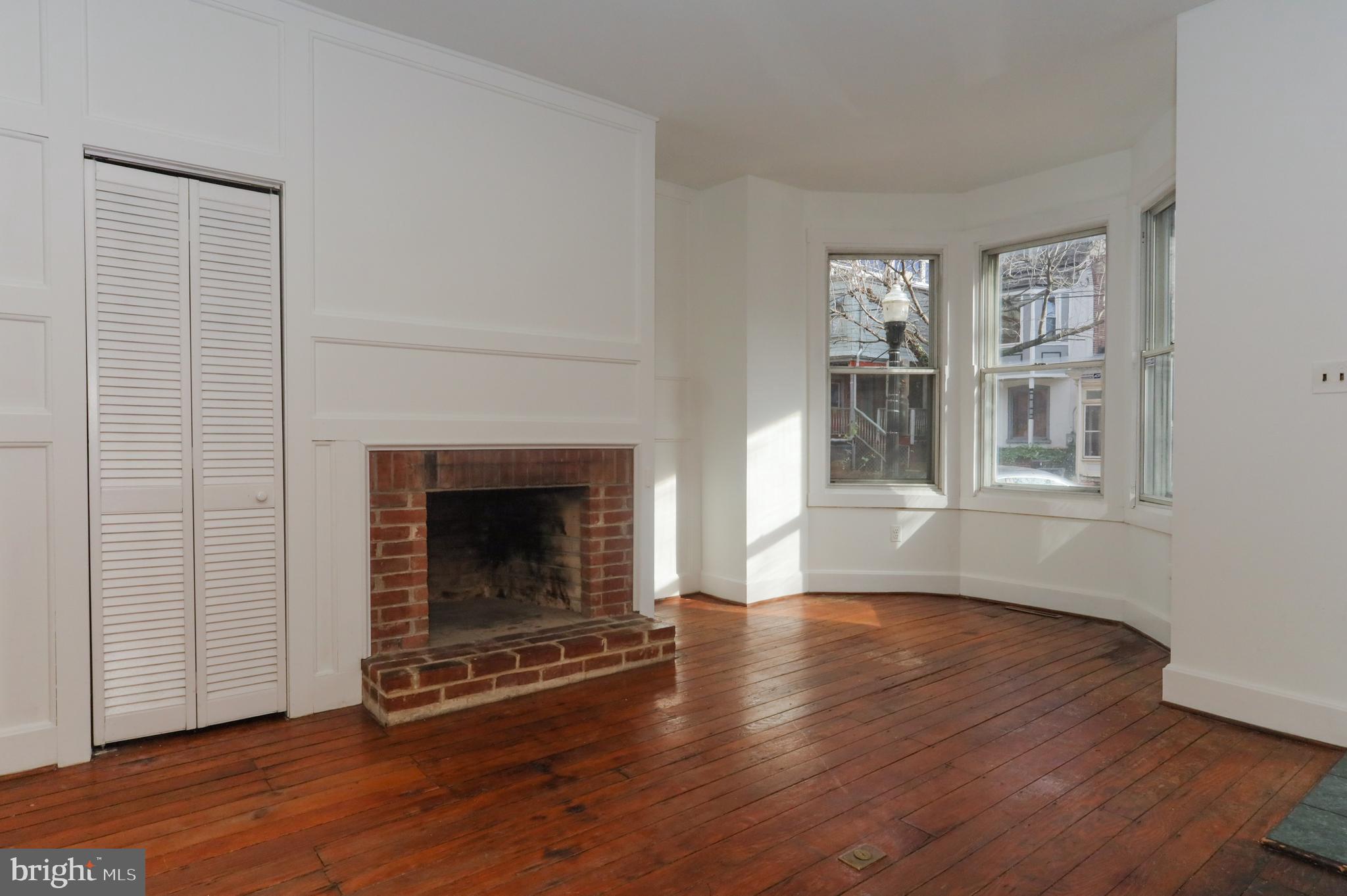 1019 N MONROE STREET