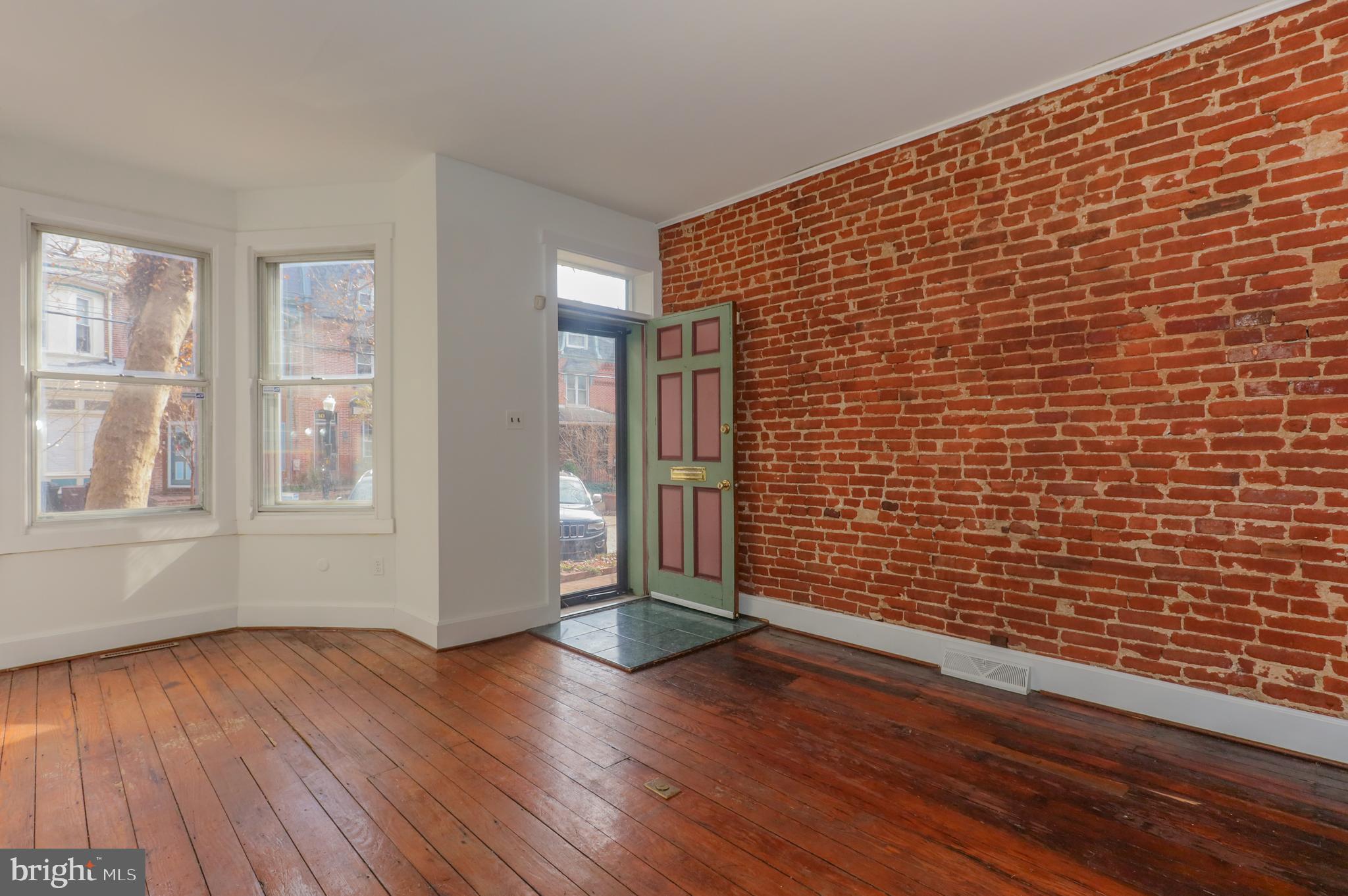 1019 N MONROE STREET