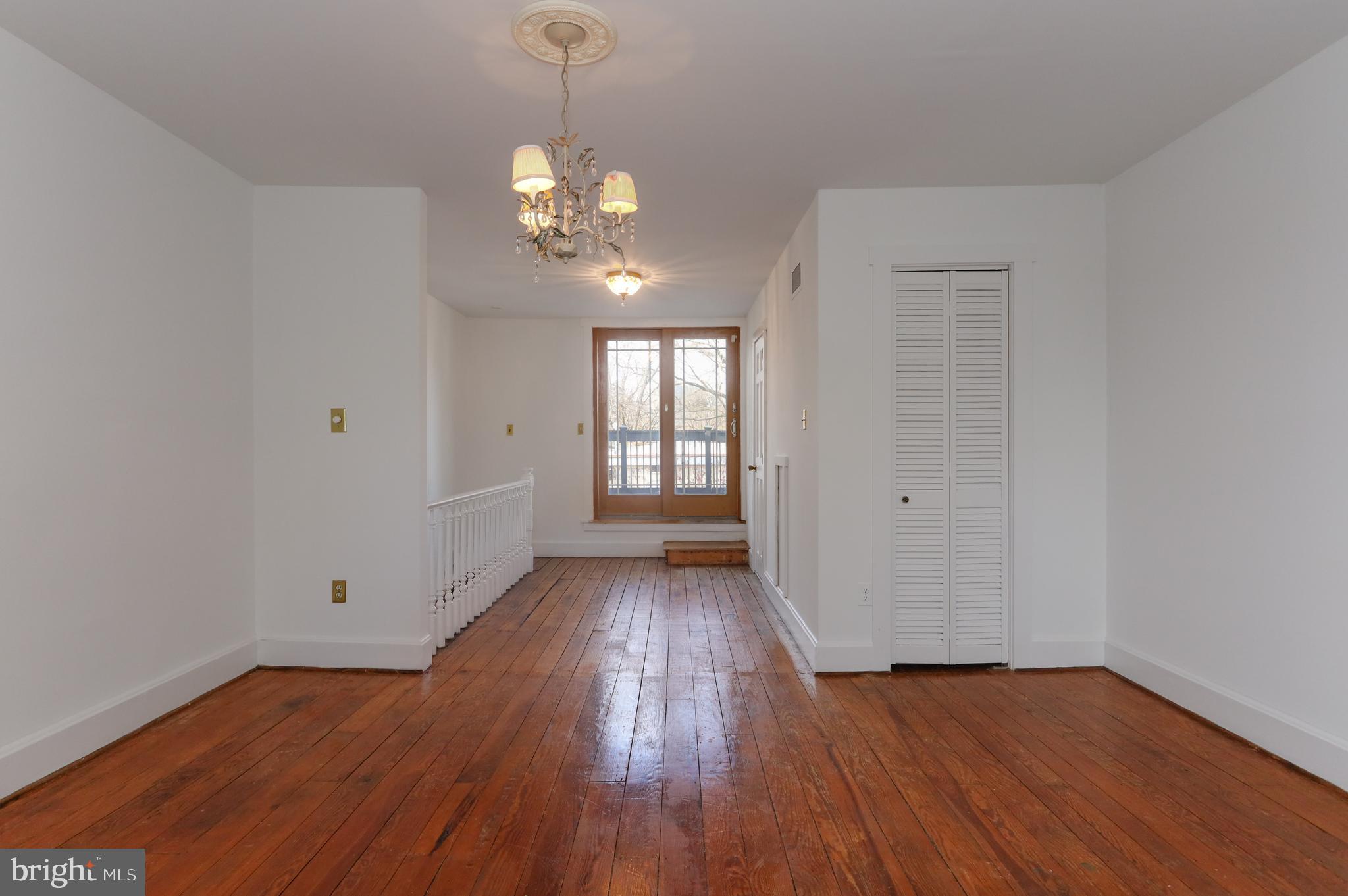 1019 N MONROE STREET