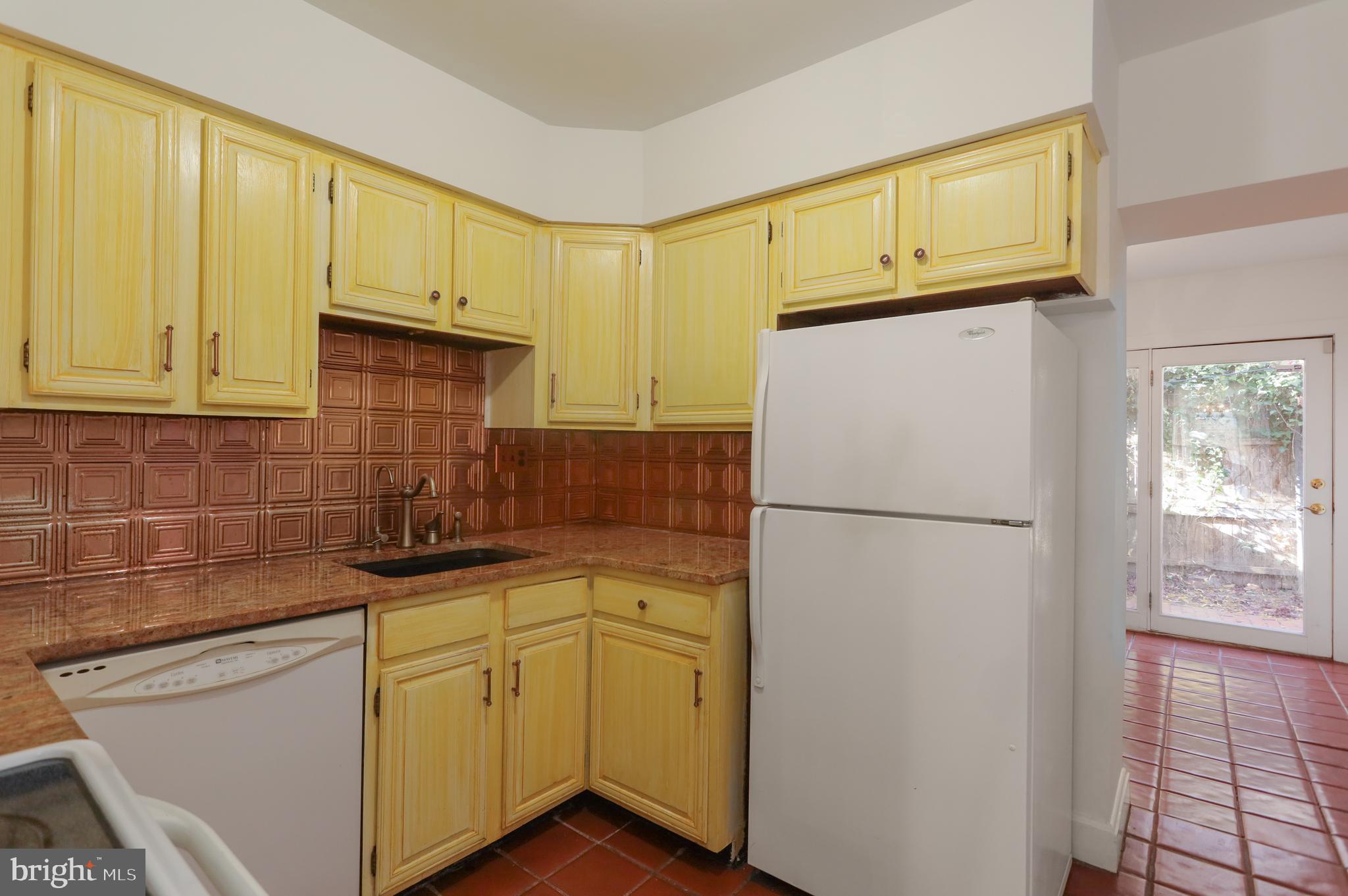 1019 N MONROE STREET