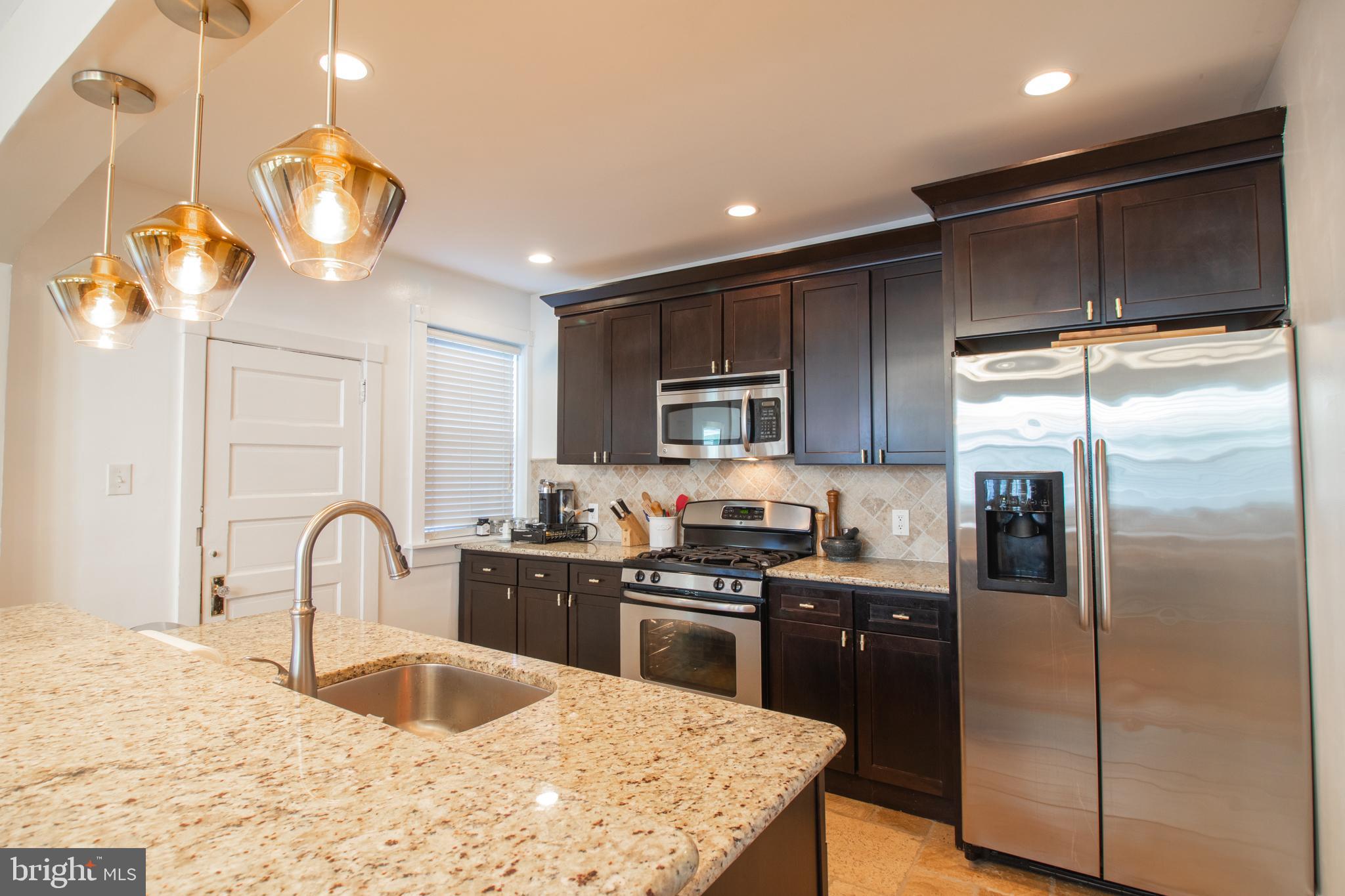 2215 N HARRISON STREET