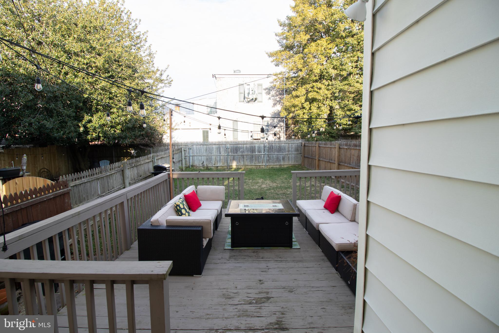 2215 N HARRISON STREET