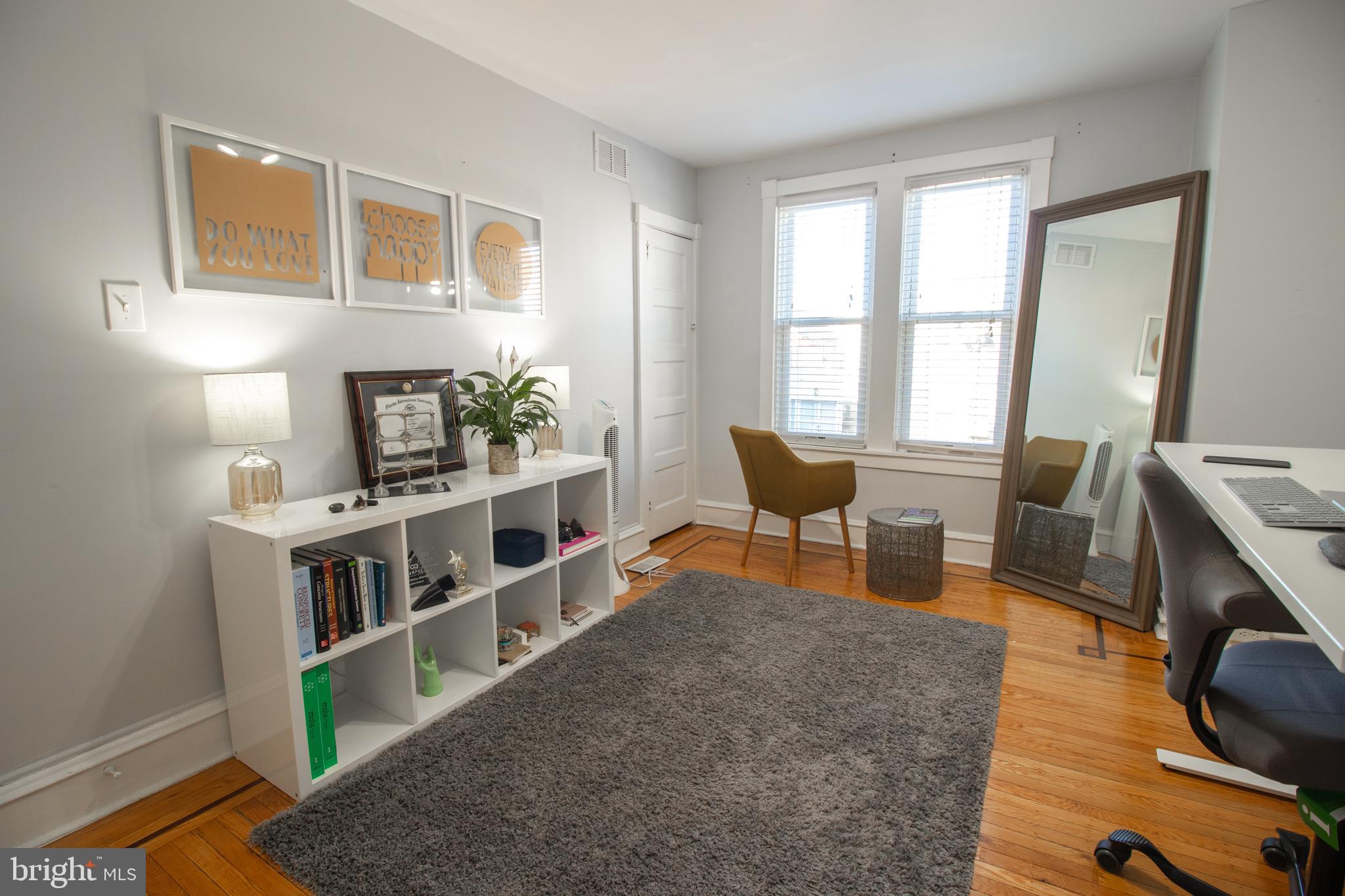 2215 N HARRISON STREET