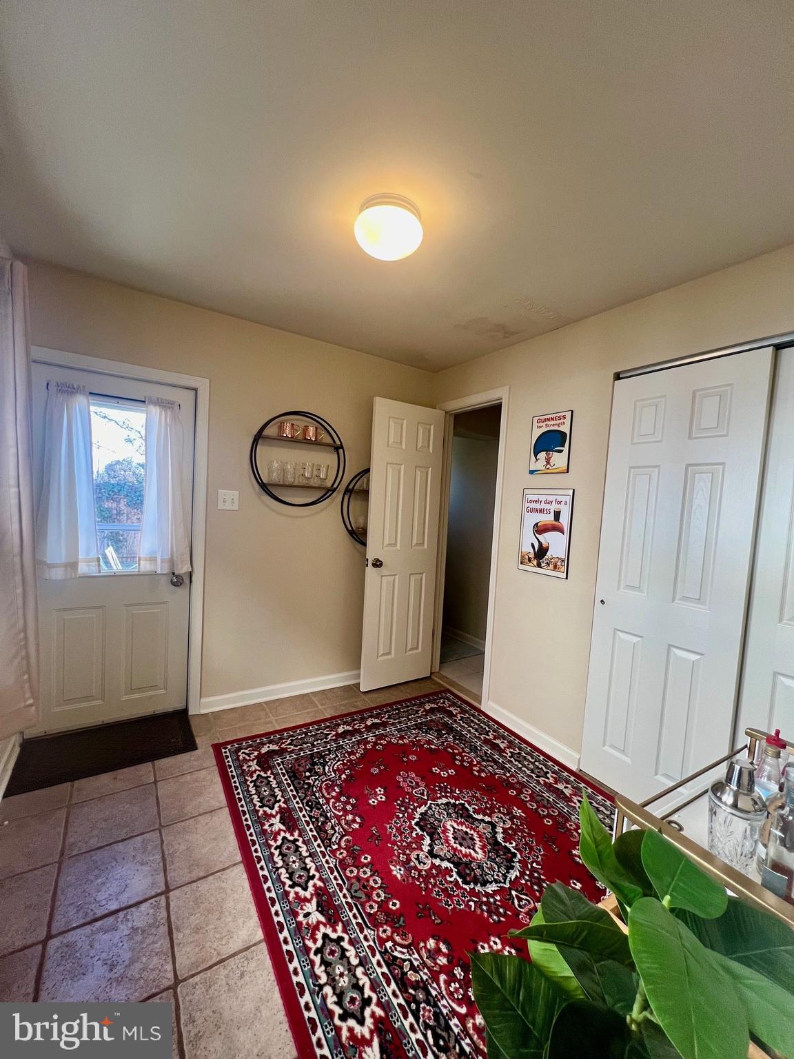 1908 N LINCOLN STREET