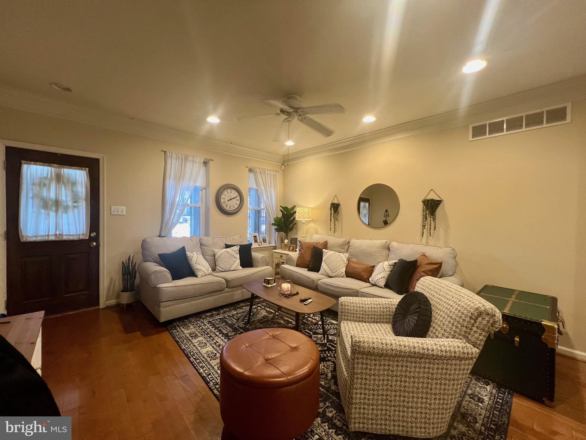 1908 N LINCOLN STREET