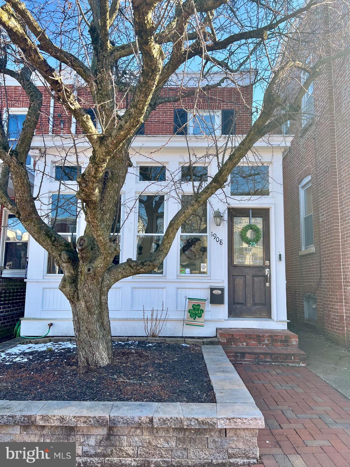 1908 N LINCOLN STREET