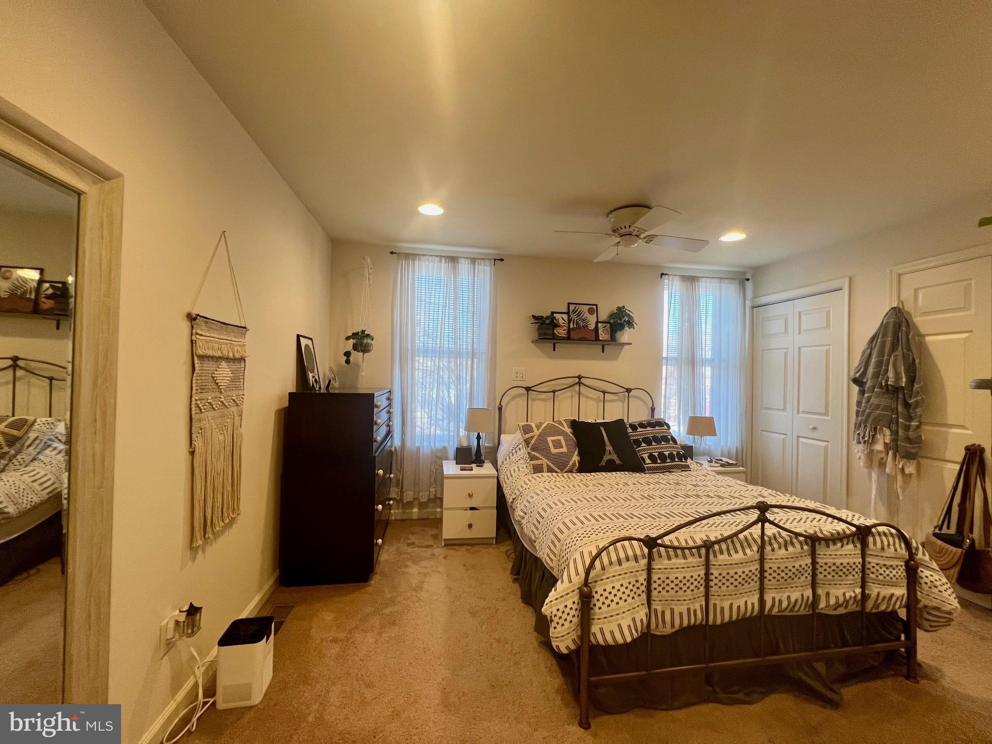 1908 N LINCOLN STREET