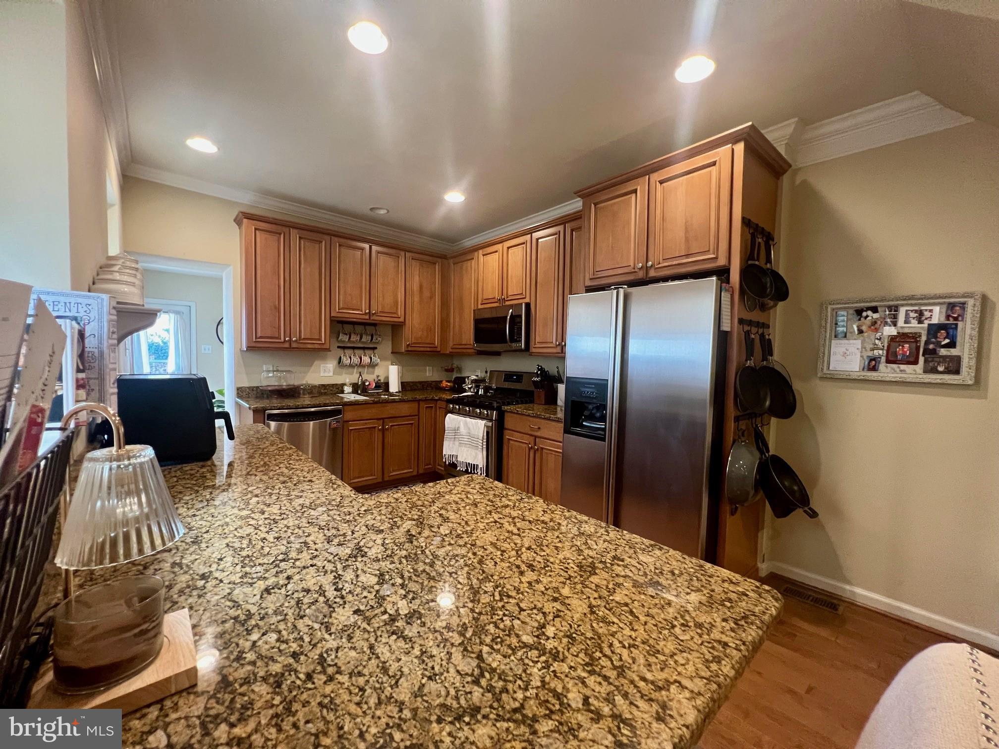 1908 N LINCOLN STREET