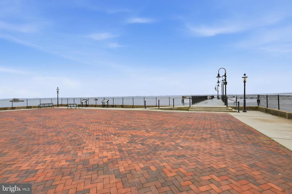 112 E 4TH STREET