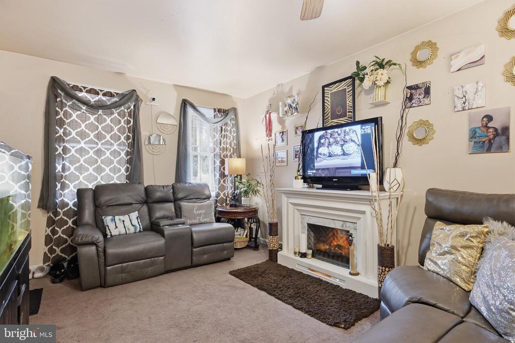 112 E 4TH STREET