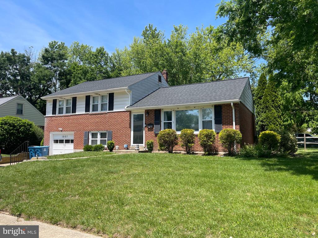 1807 GRAYWELL ROAD