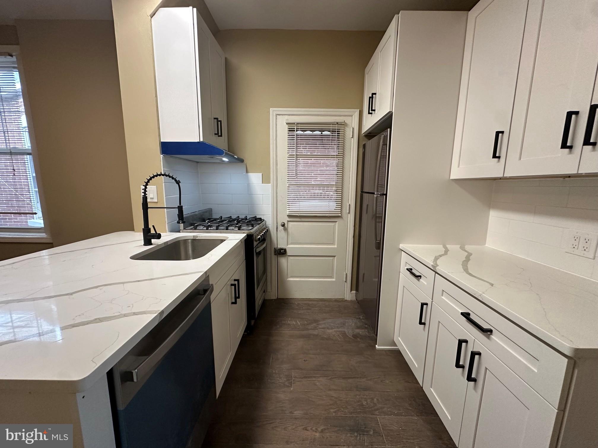 218 W 14TH STREET 3
