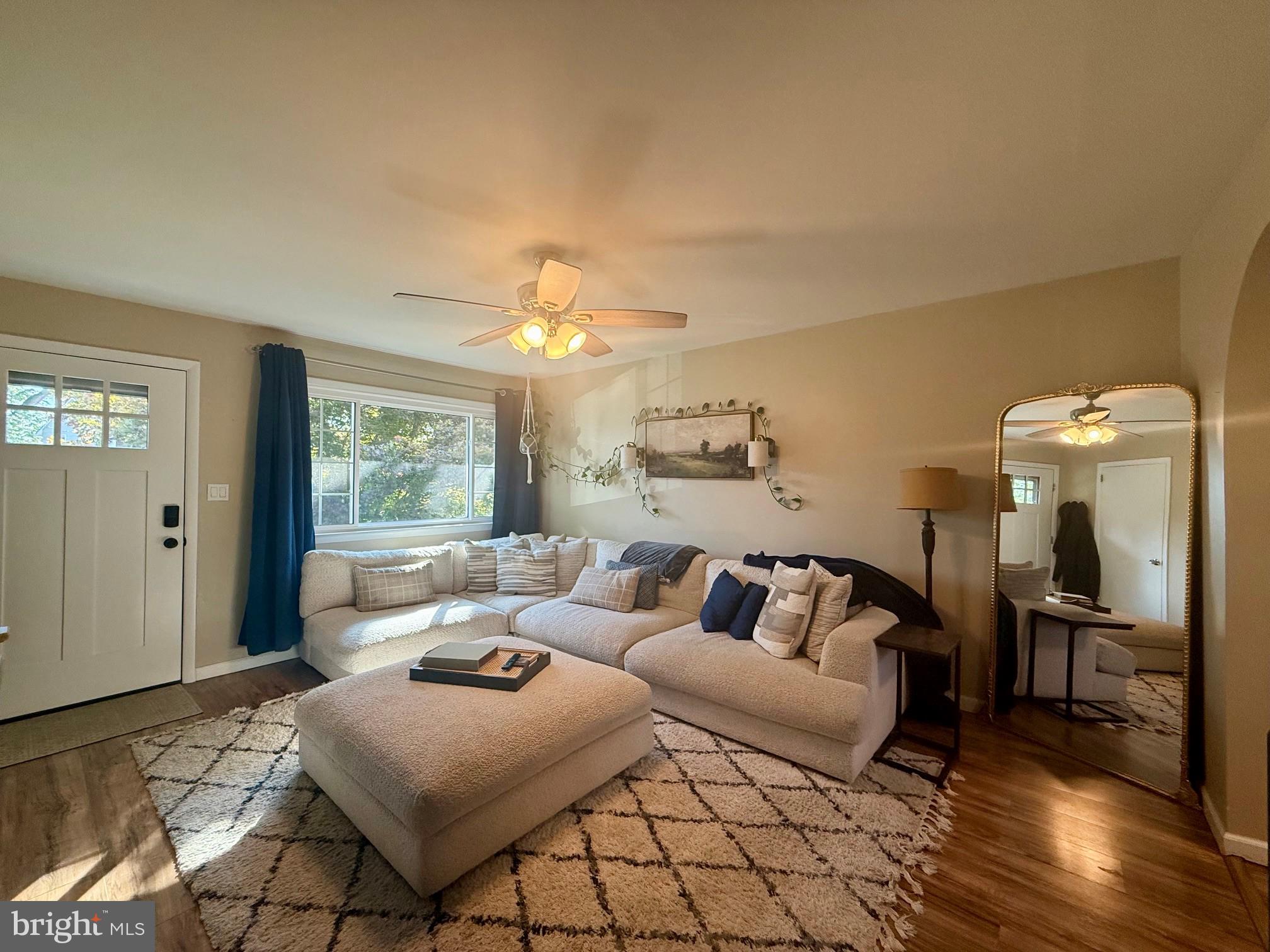 1335 GREENLEAF ROAD